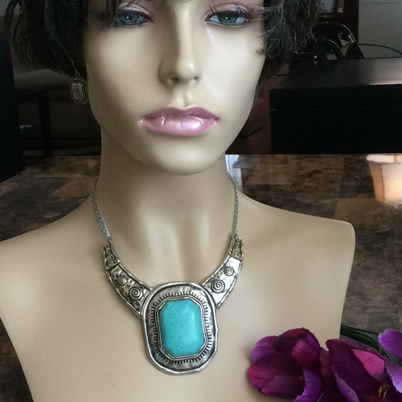 Silver Genuine Turquoise Gemstone Necklace Set - Picture 3 of 8
